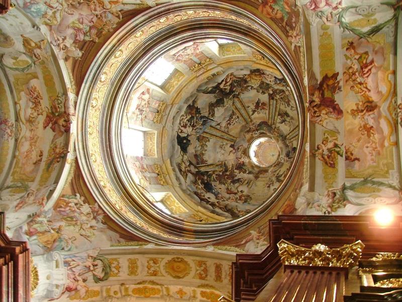 La cupola della chiesa dell'abbazia